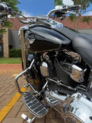 HARLEY-DAVIDSON SOFTAIL FAT BOY 